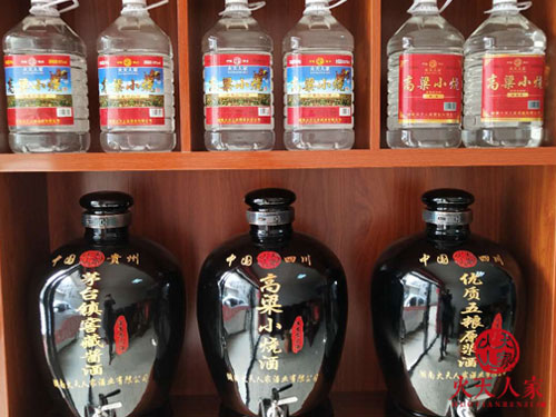 白酒連鎖門店