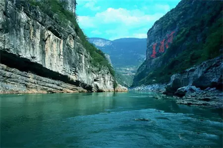 湖南火天人家酒業有限公司,湖南酒業,白酒連鎖經營,五糧濃香型
